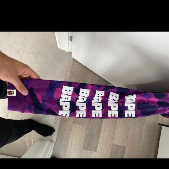 A Bathing Ape Longsleeve T Shirt ($185+ value) - Picture 3 of 6